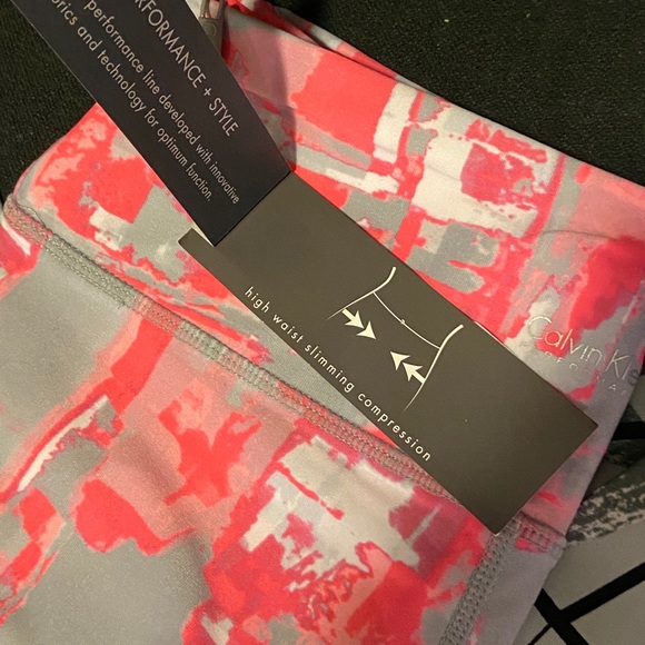 Calvin Klein Performance legging yoga pants - Picture 2 of 4